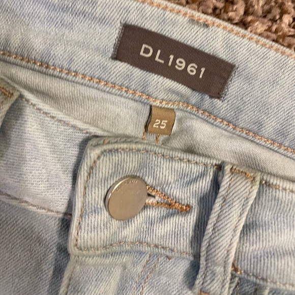 DL1961 high waisted jeans size 25 - Picture 1 of 3